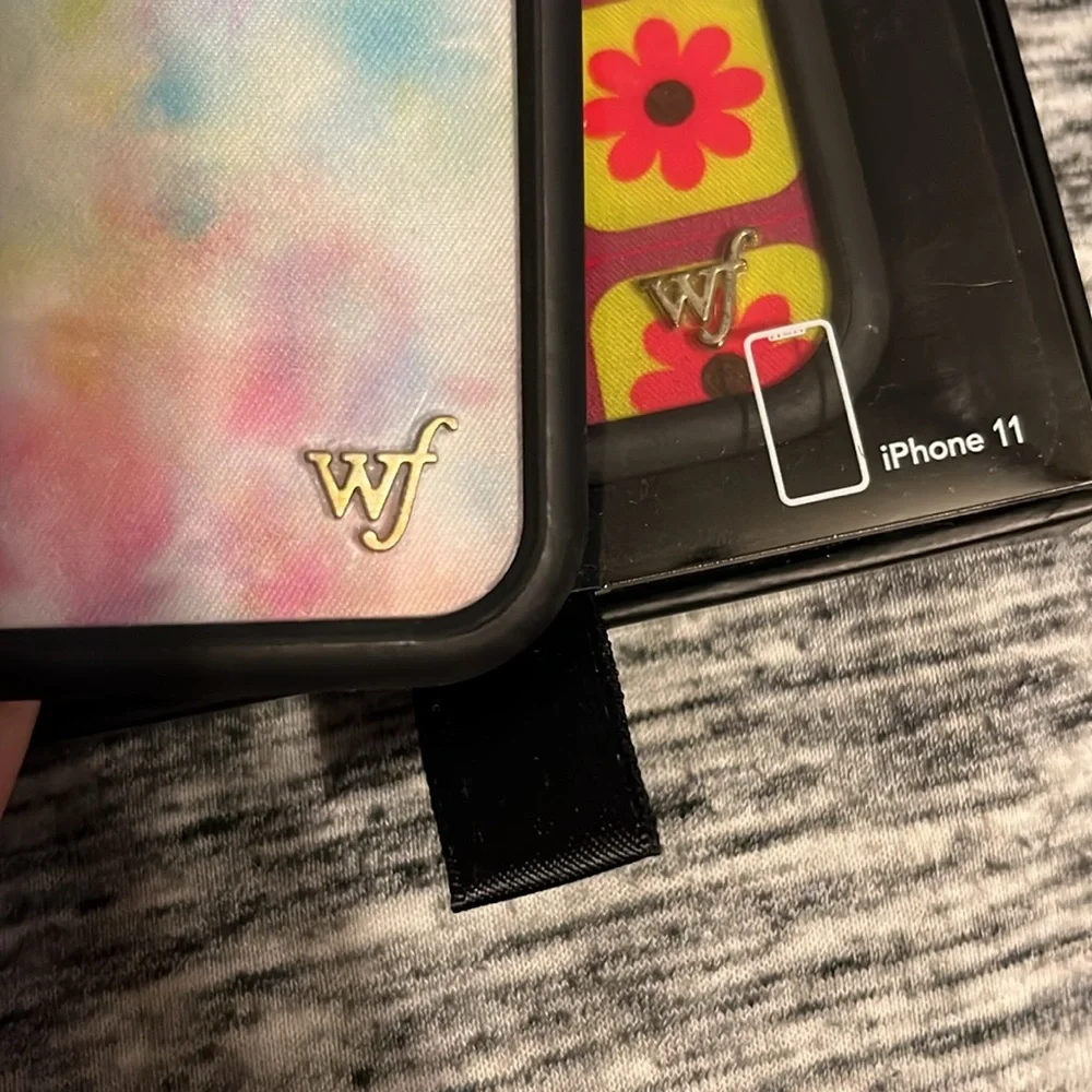 Wildflower Bundle for iPhone 11/iPhone XR: 2 wildflower, one crossbody case
